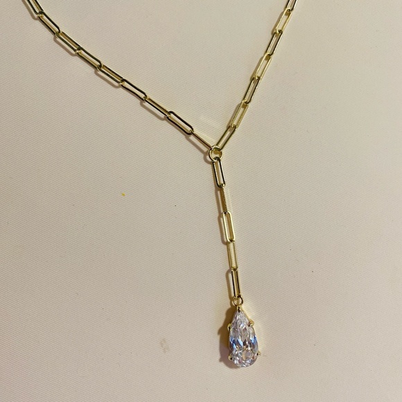 NWOT Melinda Maria Baby Samantha Teardrop Lariat
Necklace - 18K Gold Plated - Picture 6 of 6